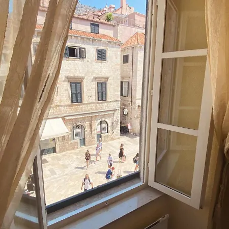 Apartment Tomasovic Old Town